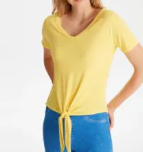 Promo LC Waikiki Maroc T-Shirt Jaune pour femme 44Dhs au lieu de 89Dhs