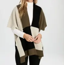 Soldes LC Waikiki Maroc Poncho pour femme 119Dhs au lieu de 209Dhs
