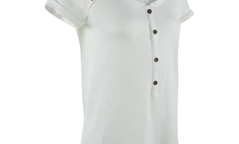 Soldes Decathlon T-Shirt Manches Courtes Randonnée Femme QUECHUA 99Dhs au lieu de 139Dhs