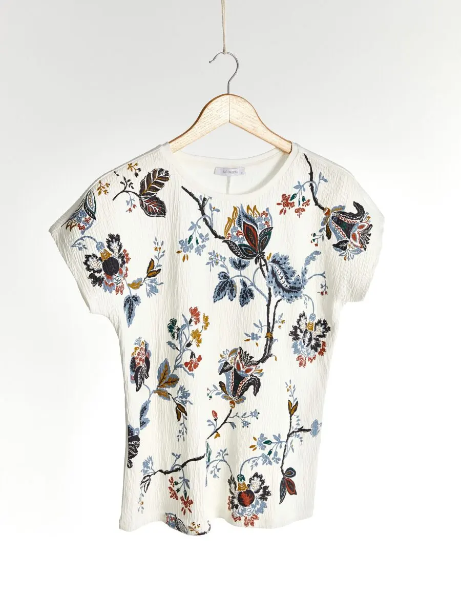 Nouvelle Collection chez LC Waikiki Maroc T-Shirt pour femme à 89Dhs