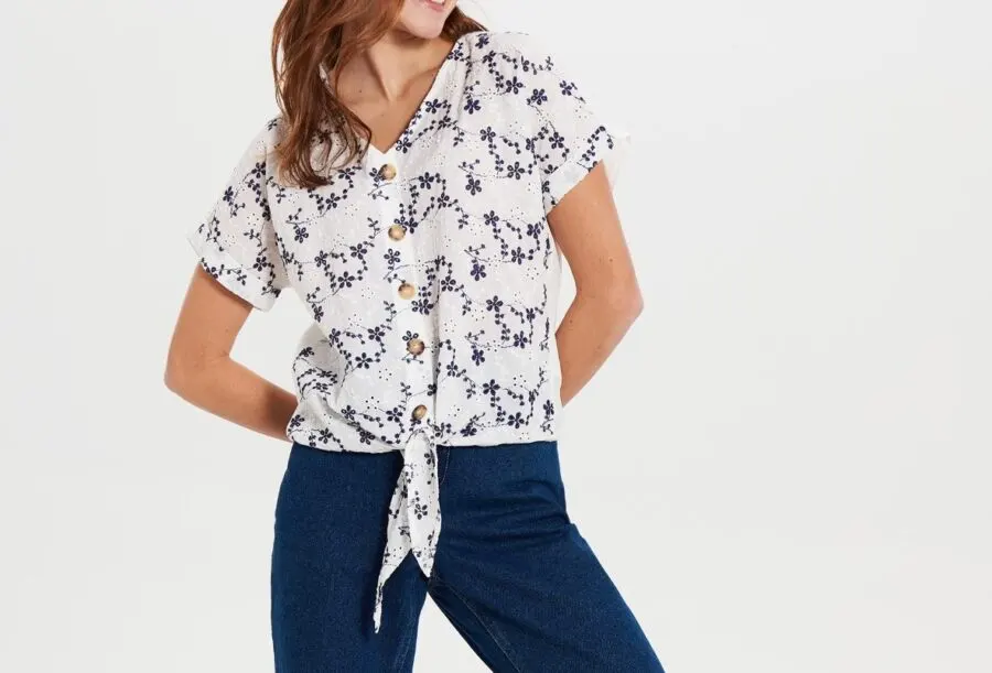 Nouvelle Collection chez LC Waikiki Maroc Blouse pour femme à 119Dhs