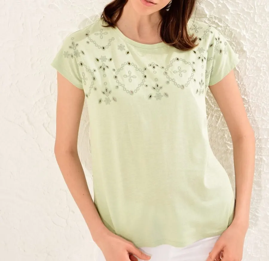 Soldes LC Waikiki Maroc T-Shirt pour femme 49Dhs au lieu de 99Dhs