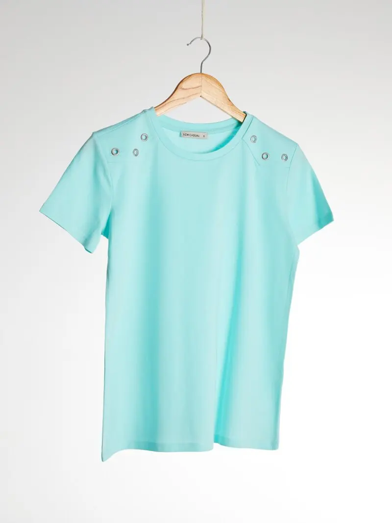 Soldes chez LC Waikiki Maroc T-Shirt pour femme 59Dhs au lieu de 79Dhs