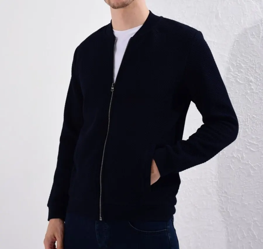 Soldes LC Waikiki Maroc Cardigan bombardier 209Dhs au lieu de 299Dhs