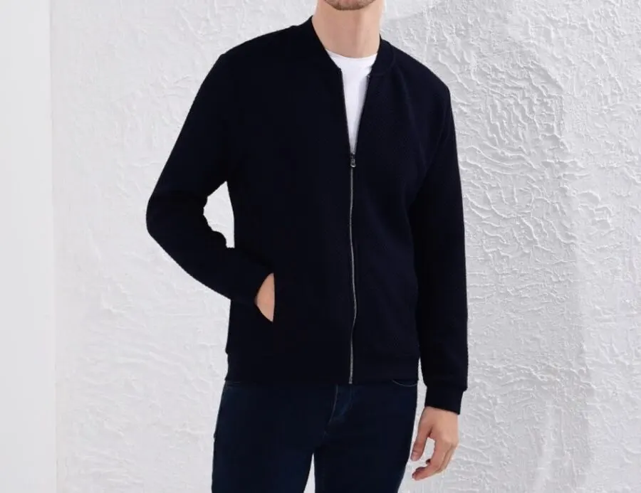 Soldes LC Waikiki Maroc Cardigan bombardier 209Dhs au lieu de 299Dhs