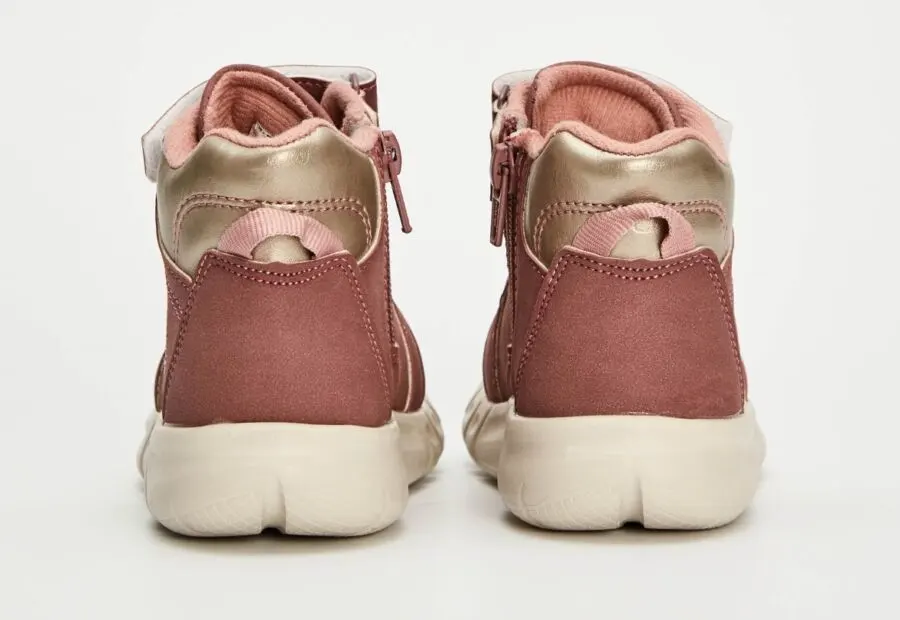 Soldes LC Waikiki Maroc Bottes à crochets et à boucles bébé fille 169Dhs au lieu de 219Dhs