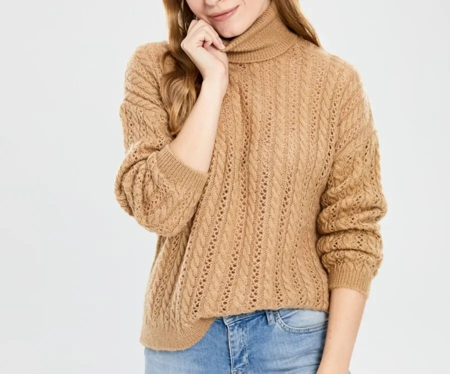 Soldes LC Waikiki Maroc Pull pour femme 119Dhs au lieu de 179Dhs