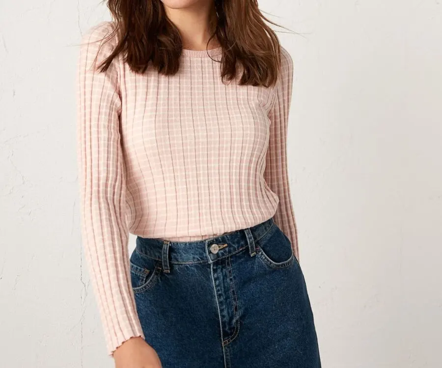 Soldes LC Waikiki Maroc Pull en tricot à fines rayures 79Dhs au lieu de 119Dhs