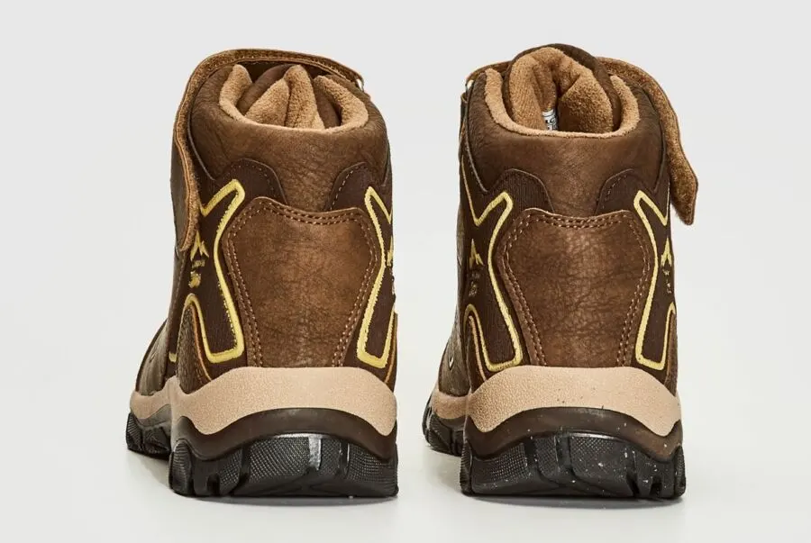 Soldes LC Waikiki Maroc Bottes de trekking garçon 199Dhs au lieu de 249Dhs