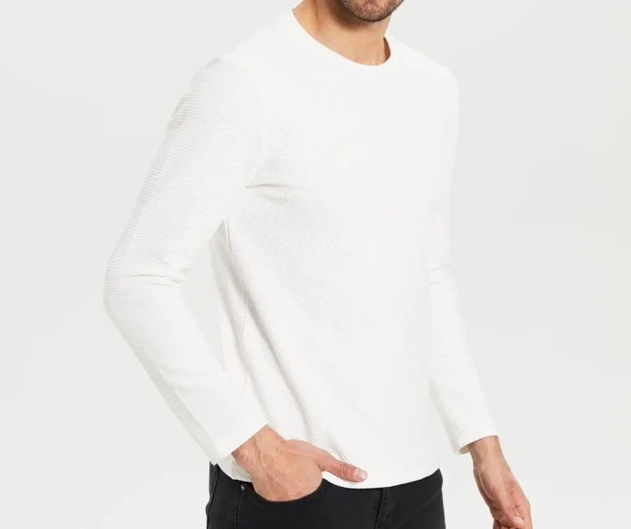Soldes LC Waikiki Maroc T-shirt texturé à manches longues 109Dhs au lieu de 189Dhs