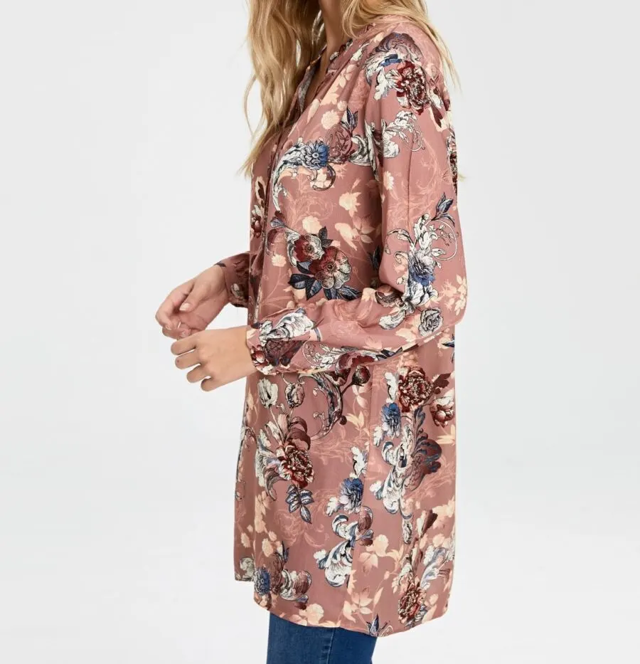 Promo chez LC Waikiki Maroc Tunique pour femme 109Dhs au lieu de 239Dhs