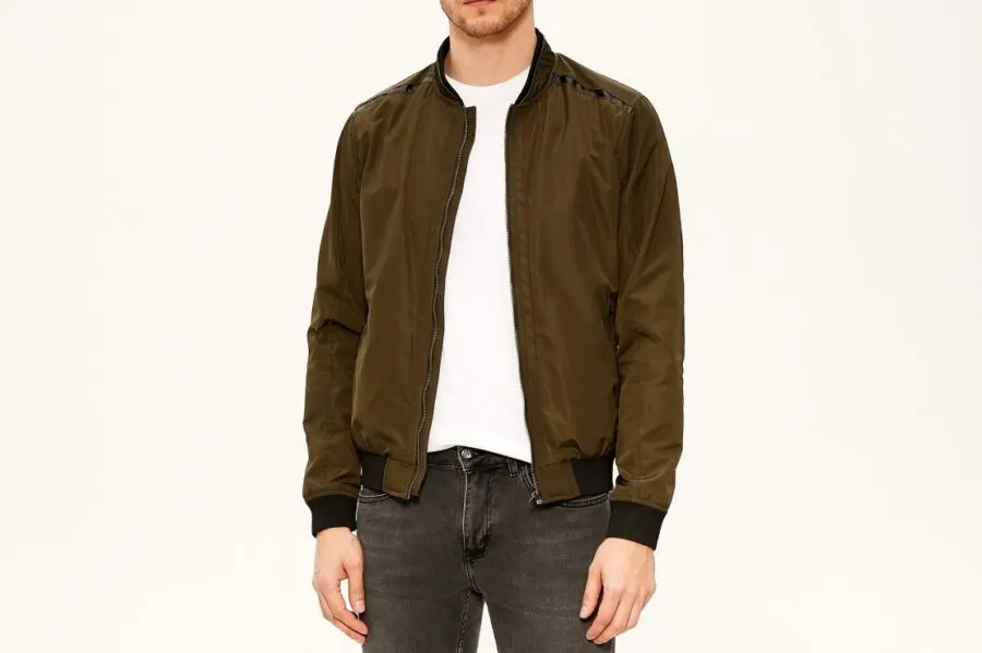 Soldes LC Waikiki Maroc Manteau bombardier coupe slim homme 289Dhs au lieu de 379Dhs