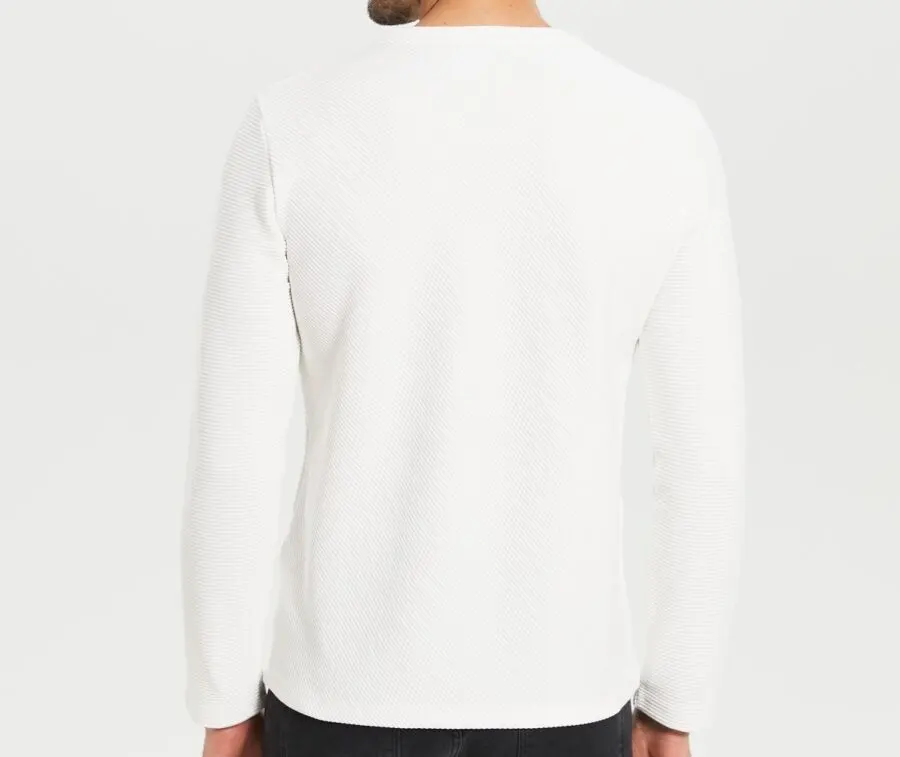 Soldes LC Waikiki Maroc T-shirt texturé à manches longues 109Dhs au lieu de 189Dhs