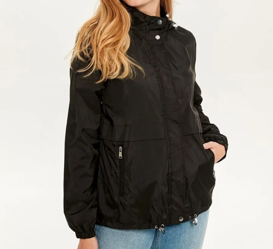 Soldes LC Waikiki Maroc Jacket Imperméables femme 209Dhs au lieu de 279Dhs