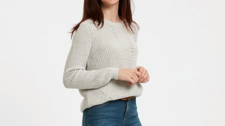 Soldes chez LC Waikiki Maroc Pull pour femme 79Dhs au lieu de 149Dhs