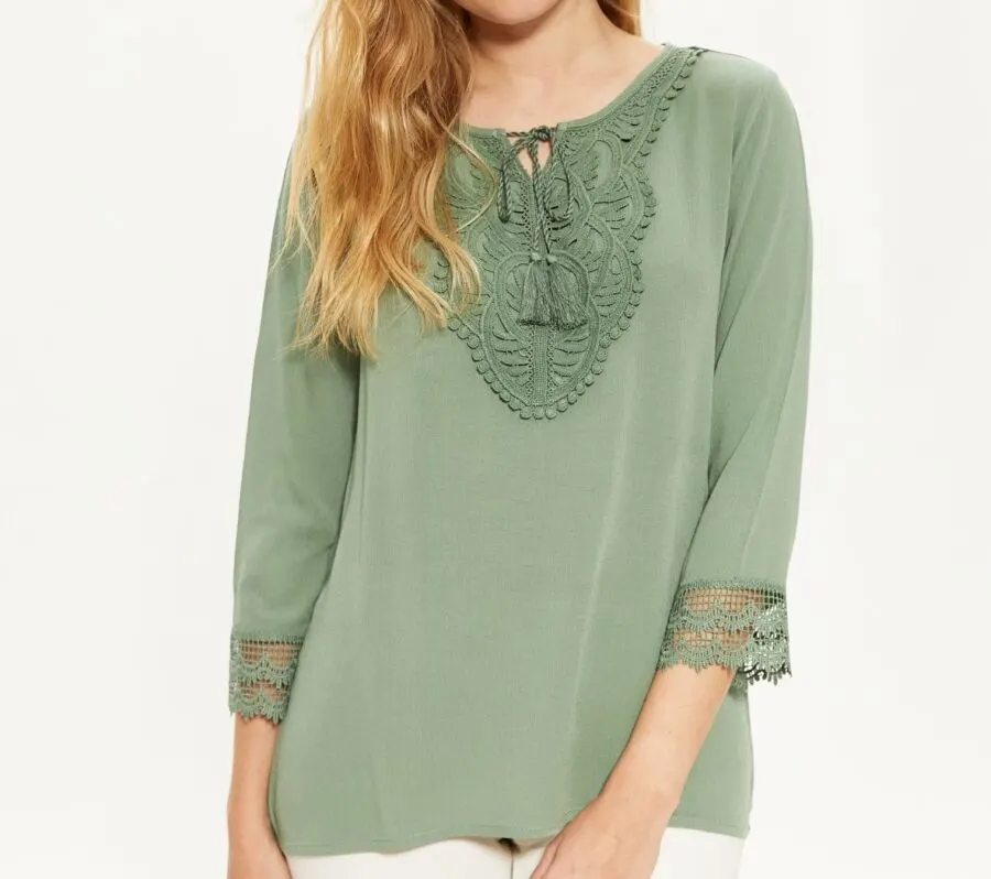 Soldes LC Waikiki Maroc Blouse pour femme 119Dhs au lieu de 149Dhs