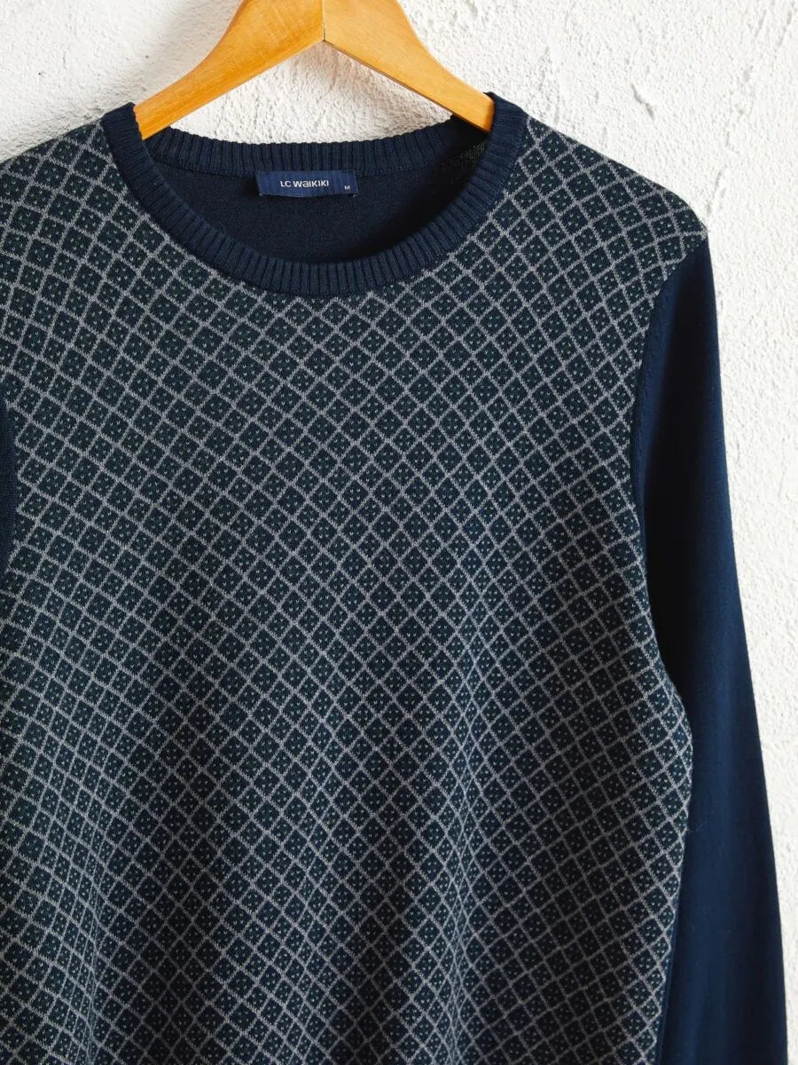 Soldes LC Waikiki Maroc Pull en tricot léger à col ras du cou 119Dhs au lieu de 149Dhs