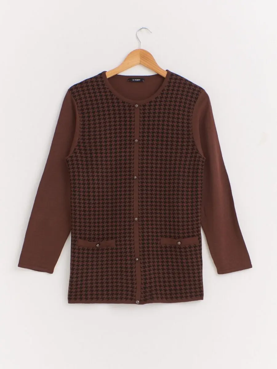 Soldes LC Waikiki Maroc Pull épais à motifs pour femme 79Dhs au lieu de 169Dhs