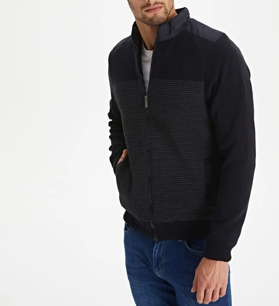 Prix encore plus bas LC Waikiki Maroc Cardigan pour homme 209Dhs au lieu de 419Dhs