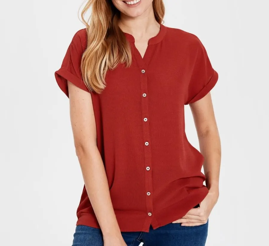 Soldes LC Waikiki Maroc Chemise pour femme 109Dhs au lieu de 139Dhs