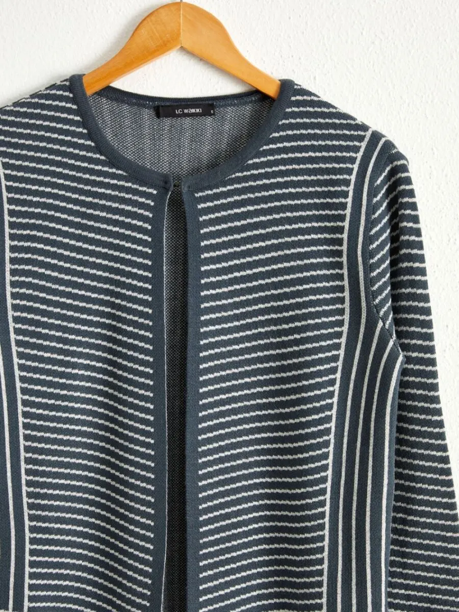 Soldes LC Waikiki Maroc Cardigan en tricot à rayures pour femme 99Dhs au lieu de 169Dhs