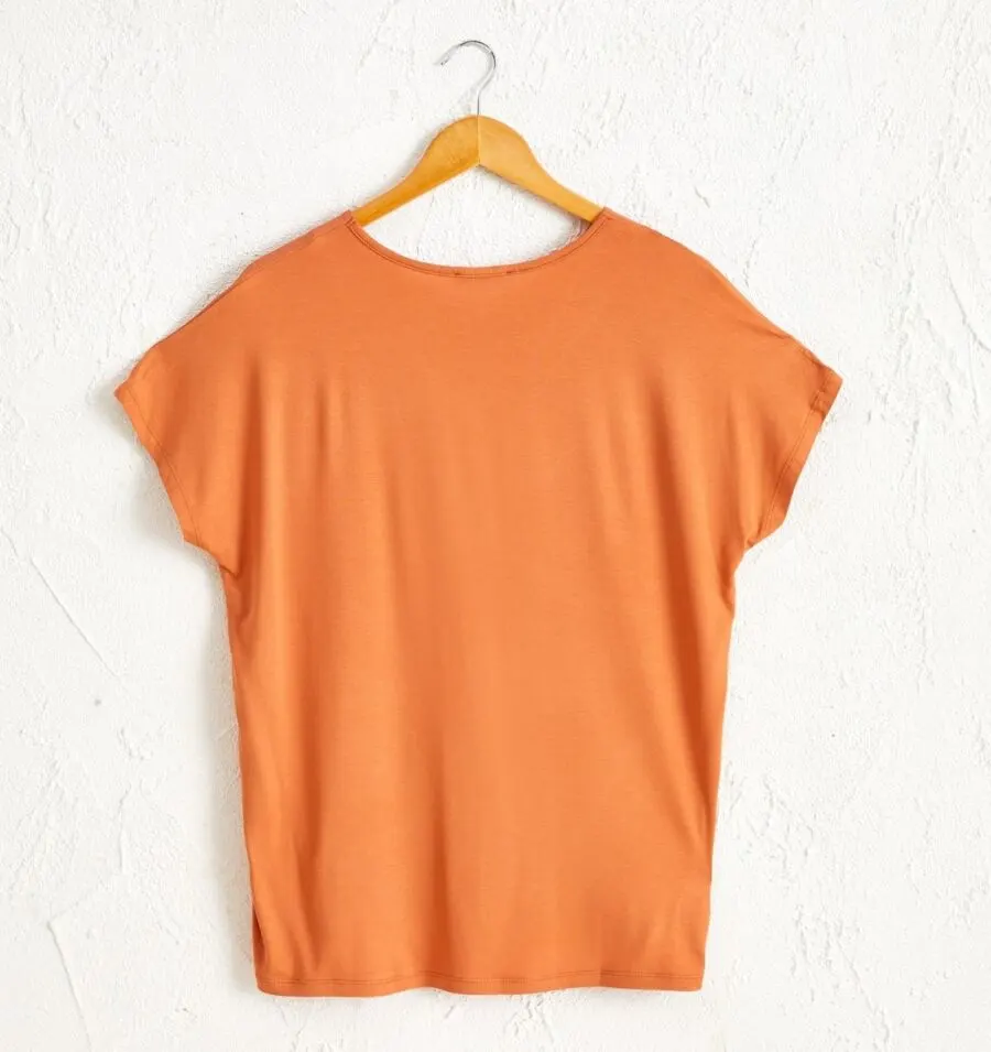 Soldes LC Waikiki Maroc T-shirt pour femme 69Dhs au lieu de 109Dhs