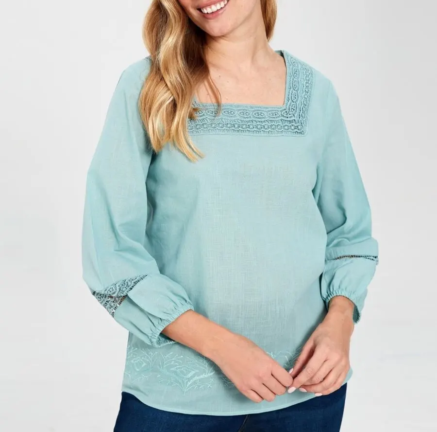 Soldes LC Waikiki Maroc Blouse pour femme 99Dhs au lieu de 159Dhs