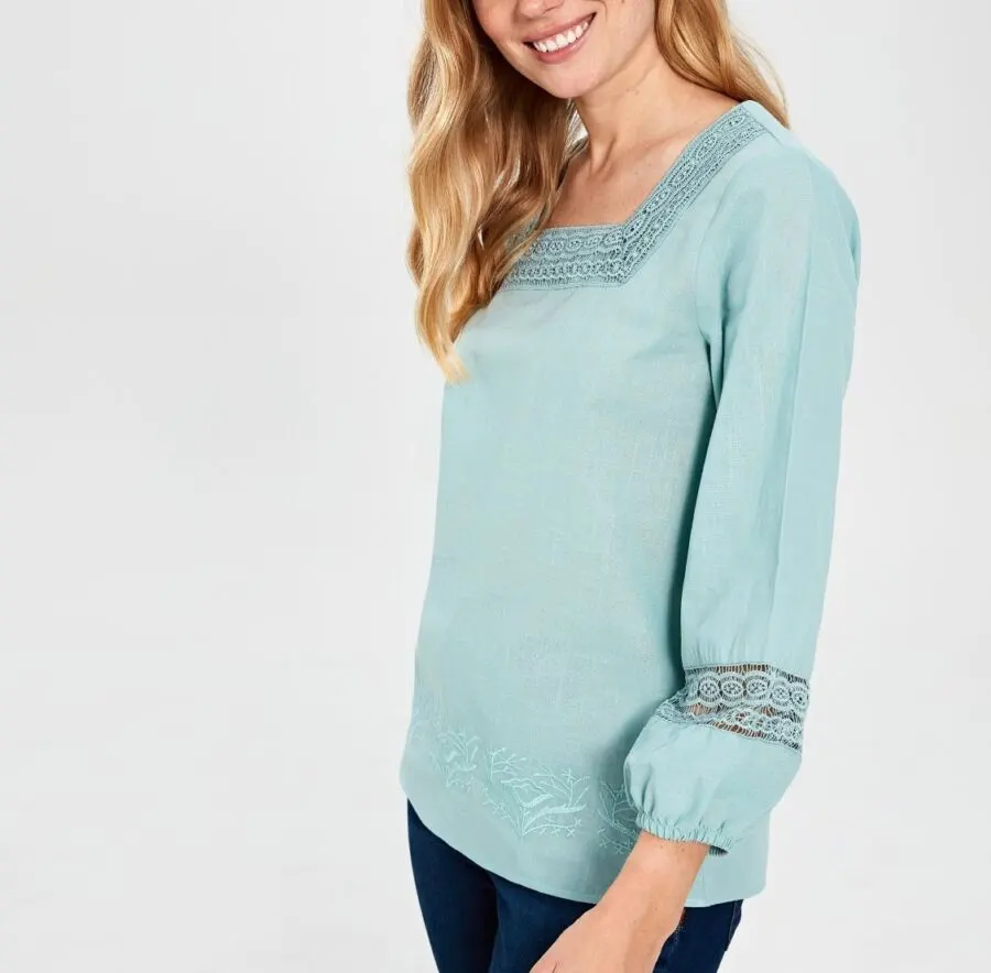 Soldes LC Waikiki Maroc Blouse pour femme 99Dhs au lieu de 159Dhs