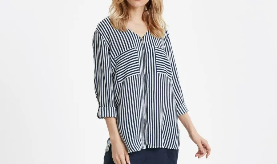 Soldes LC Waikiki Maroc Chemise pour femme 54Dhs au lieu de 179Dhs