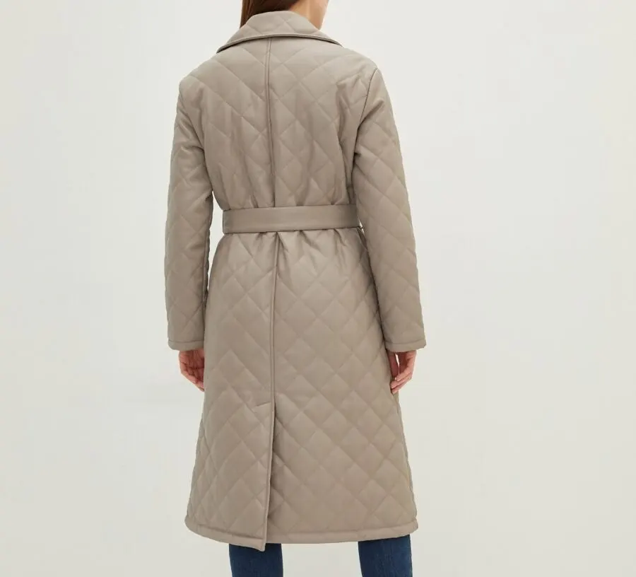 Soldes LC Waikiki Maroc Manteau court en faux cuir pour femme 399Dhs au lieu de 599Dhs