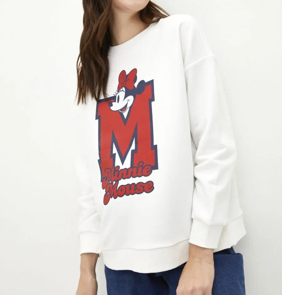 Soldes LC Waikiki Maroc Sweat-shirt de maternité à manches longues et col rond Minnie Mouse 159Dhs au lieu de 219Dhs