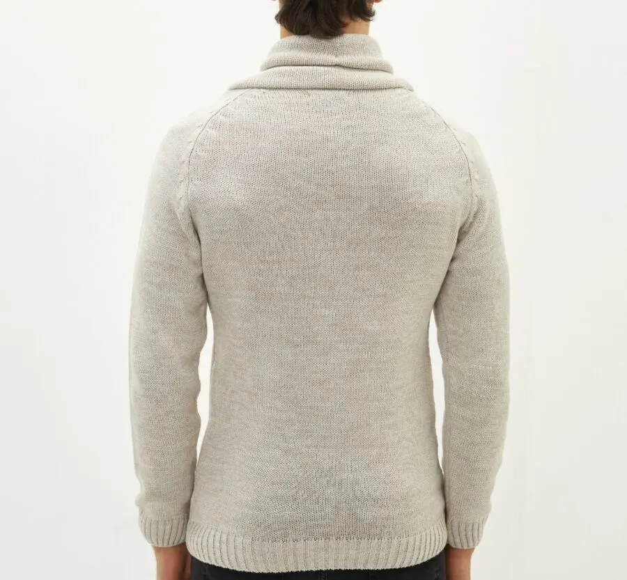 Soldes LC Waikiki Maroc Chandail en tricot à manches longues pour hommes LCW CASUAL Monk Collar 119Dhs au lieu de 219Dhs