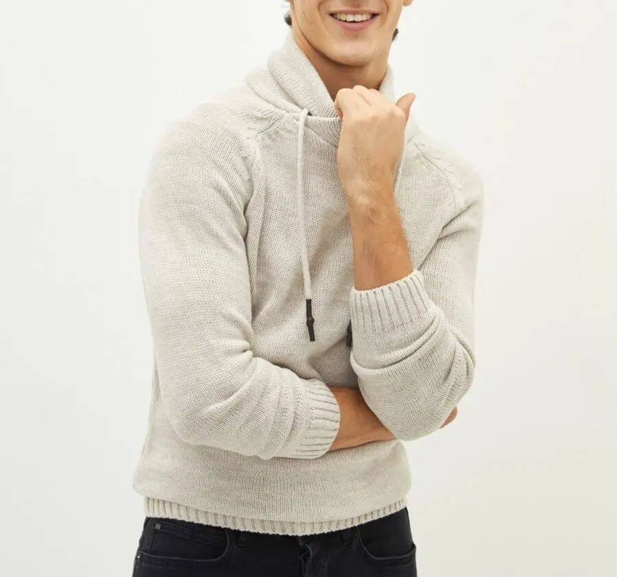 Soldes LC Waikiki Maroc Chandail en tricot à manches longues pour hommes LCW CASUAL Monk Collar 119Dhs au lieu de 219Dhs