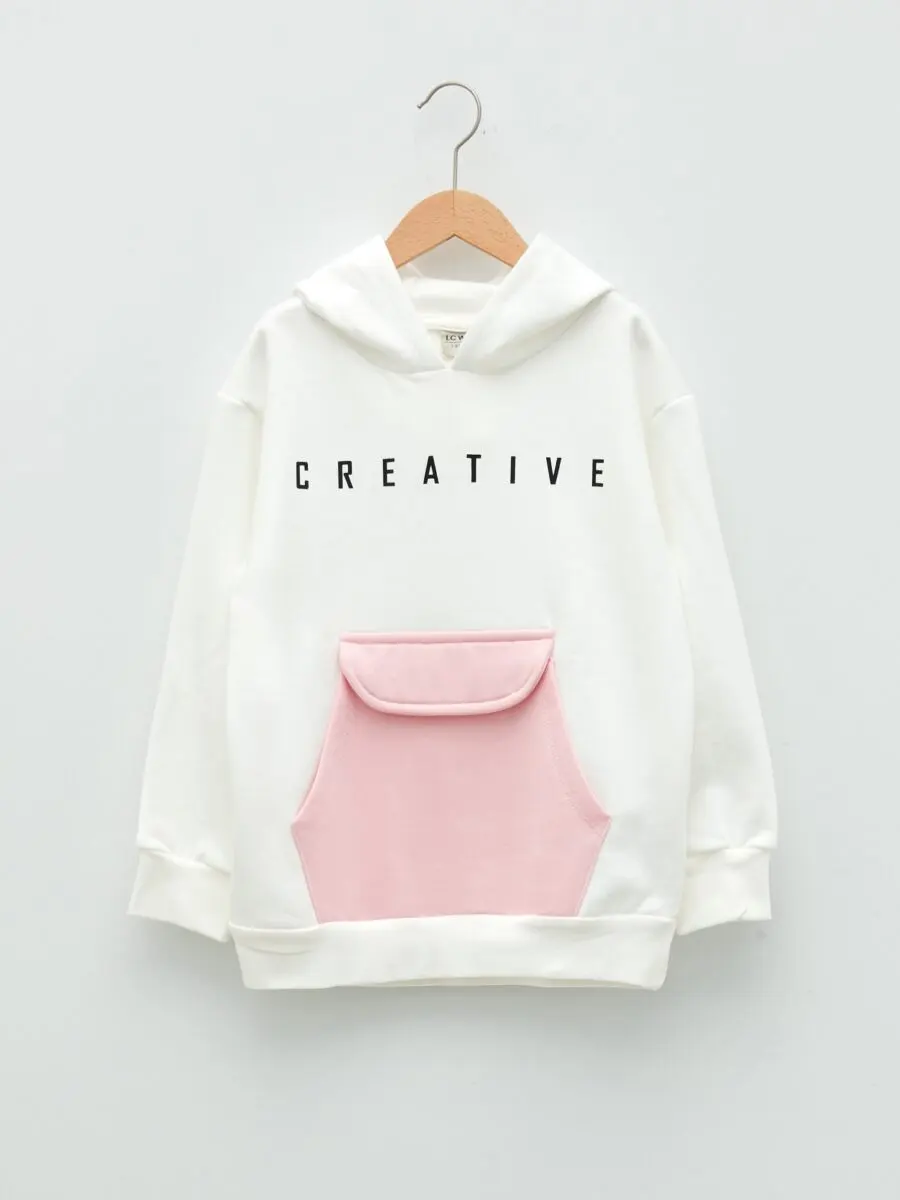 Soldes LC Waikiki Maroc Sweat-Shirt à Manches Longues Imprimé à Capuche Pour Fille 109Dhs au lieu de 149Dhs