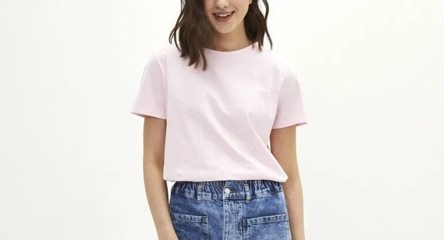 Soldes LC Waikiki Maroc T-shirt femme en coton à manches courtes et col rond 41Dhs au lieu de 89Dhs
