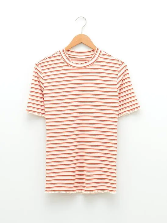 Soldes LC Waikiki Maroc T-Shirt pour femme 129Dhs au lieu de 159Dhs