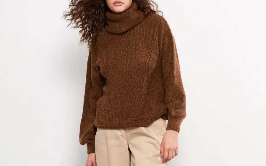Soldes LC Waikiki Maroc Pull à col roulé uni à manches longues pour femmes 161Dhs au lieu de 269Dhs